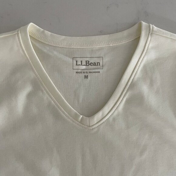 L.L. Bean Casual SS V Neck 100% Cotton Neutral T Shirt Top Cream Sz M NWOT - Picture 4 of 10